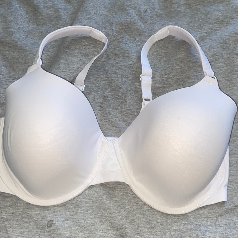 WHITE BRA